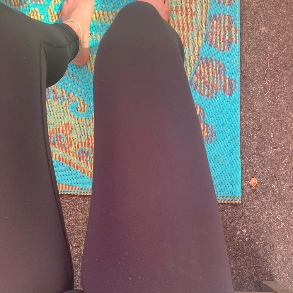 Black Lululemon leggings